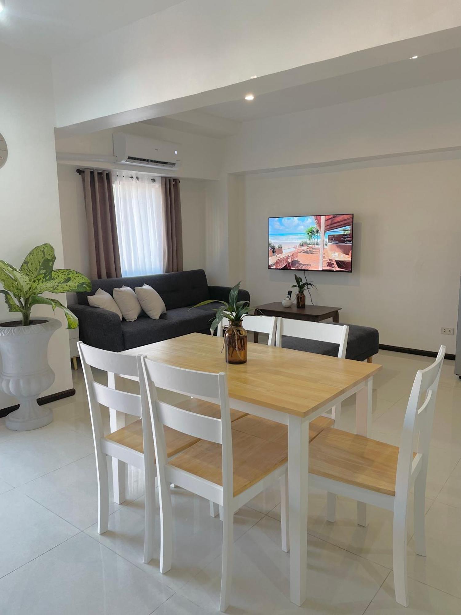 The Penthouse Suite Lapu-Lapu City Exterior foto